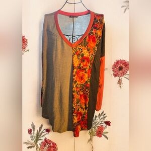 Floral Patchwork V-Neck Top Size 1X NWOT